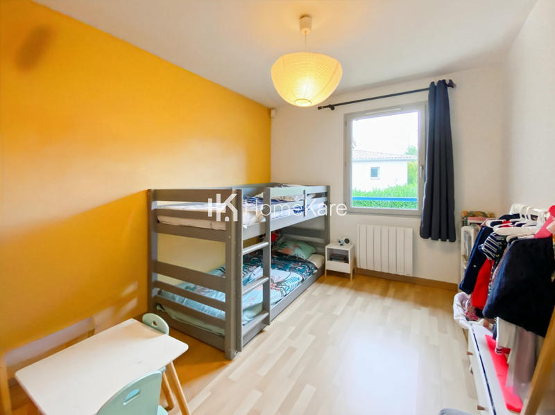 Appartement - 90 m² - 4 pièces