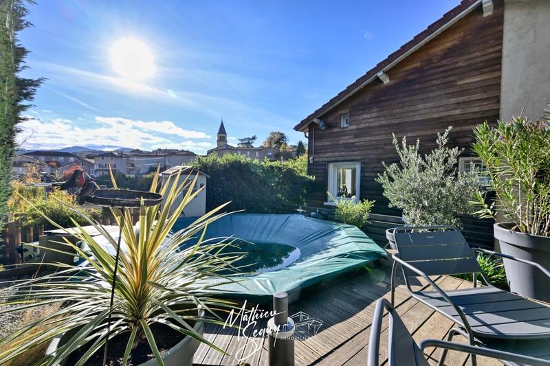 Maison - 107 m² - 5 pièces