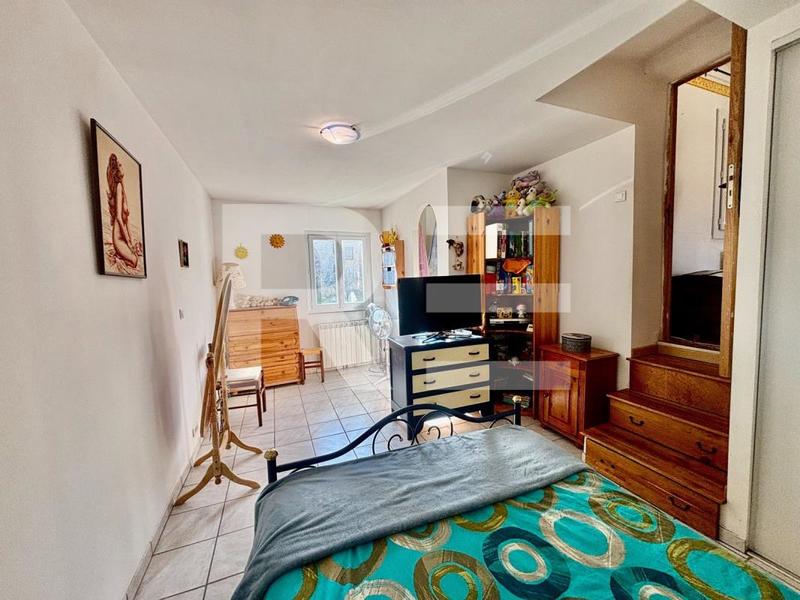 Villa - 208 m² - 8 pièces