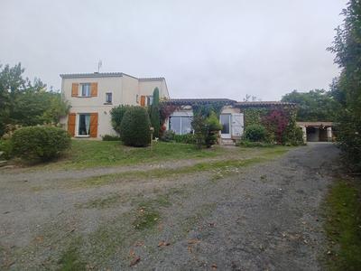 Maison - 144 m² - 5 pièces