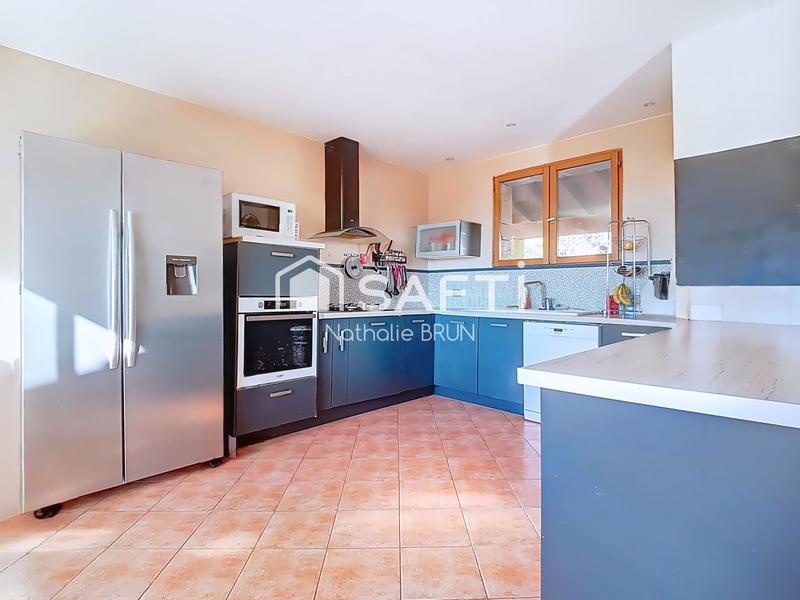 Maison - 101 m² - 5 pièces