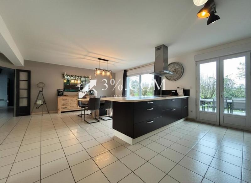 Maison - 200 m² - 7 pièces