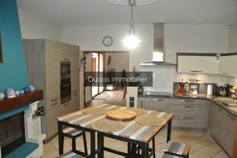 Maison - 365 m² - 8 pièces
