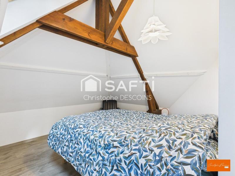 Maison - 160 m² - 8 pièces