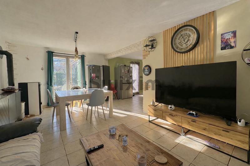 Maison - 105 m² - 5 pièces