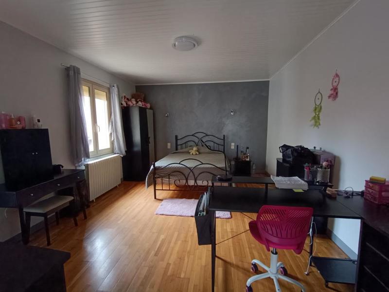 Maison - 180 m² - 5 pièces