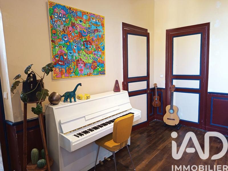 Maison - 201 m² - 7 pièces