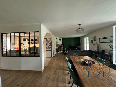 Maison - 155 m² - 7 pièces