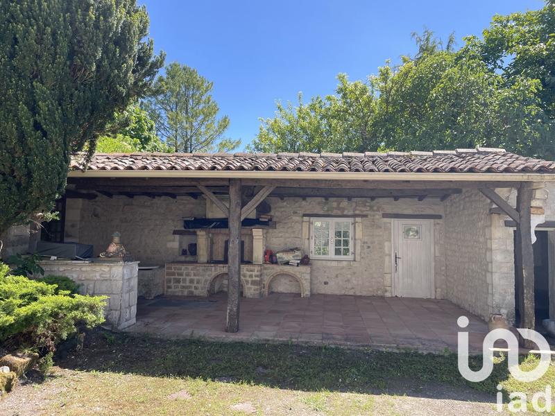 Maison - 222 m² - 7 pièces