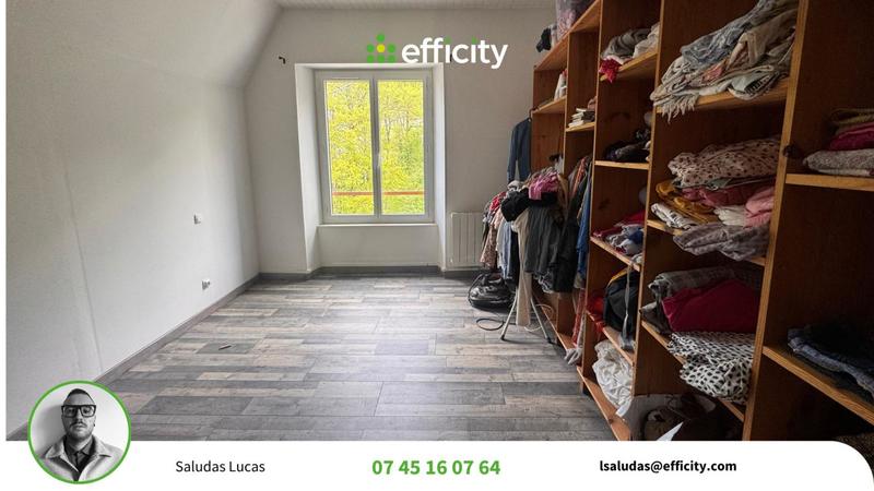 Maison - 162 m² - 9 pièces