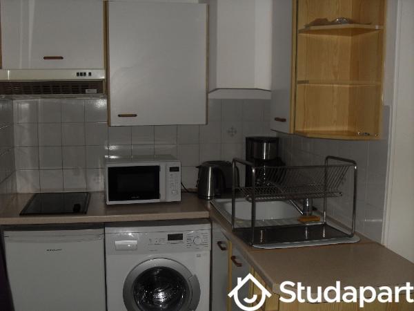 Chambre - 9 m² - 1 pièce