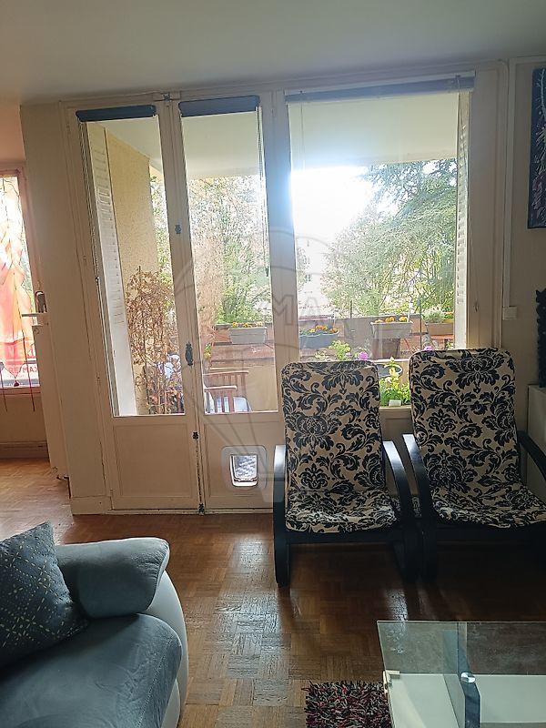 Appartement - 85 m² - 3 pièces