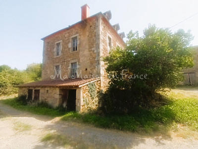 Maison - 128 m² - 9 pièces