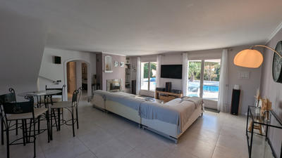 Villa - 182 m² - 7 pièces