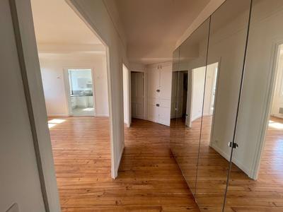 Appartement - 76 m² - 3 pièces