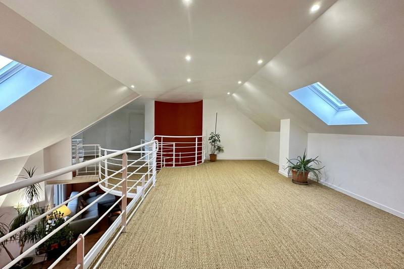 Maison - 176 m² - 5 pièces