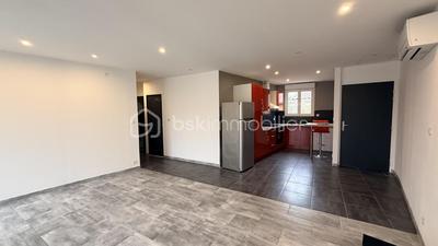 Appartement - 67 m² - 3 pièces