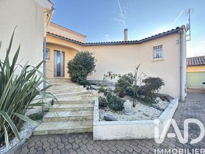 Maison de maîtres - 360 m² - 8 pièces