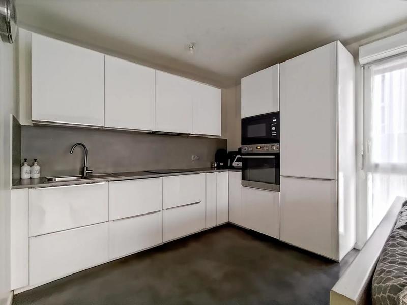 Appartement - 80 m² - 4 pièces