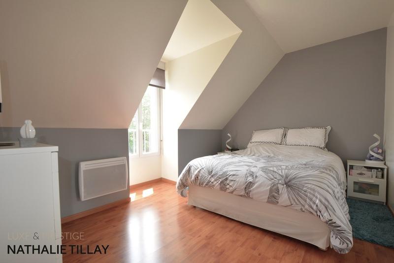 Maison - 180 m² - 7 pièces