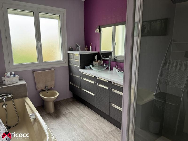 Maison - 138 m² - 5 pièces