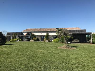 Ferme - 391 m² - 9 pièces