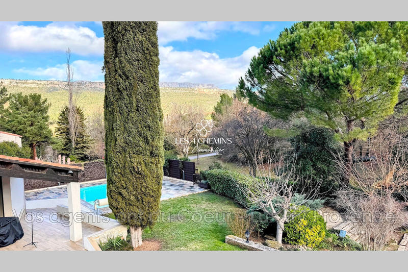 Maison - 194 m² - 5 pièces