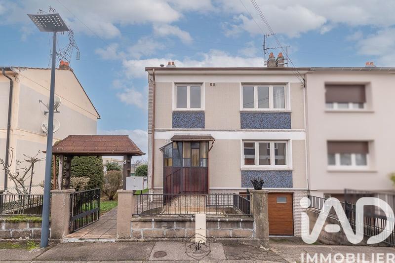 Maison - 82 m² - 5 pièces