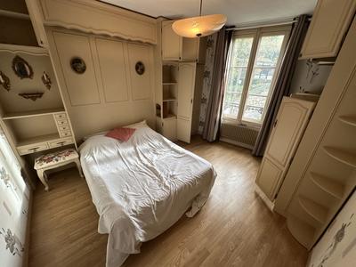 Maison traditionnelle - 129 m² - 6 pièces