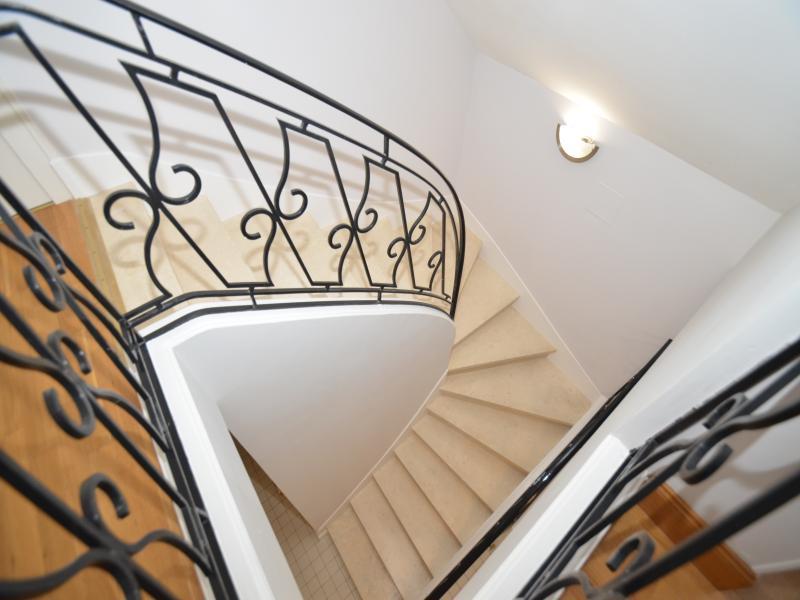 Propriété - 176 m² - 6 pièces