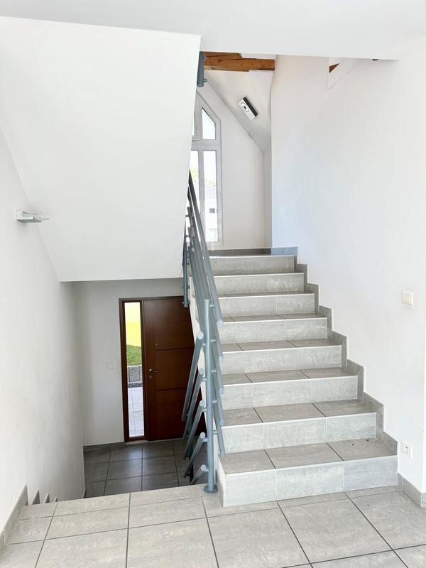 Maison contemporaine - 177 m² - 6 pièces