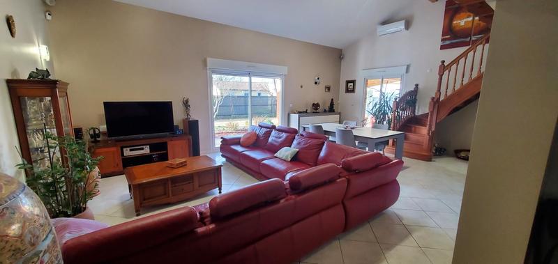 Villa - 242 m² - 7 pièces