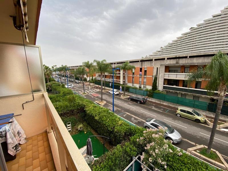 Studio - 28 m² - 1 pièce