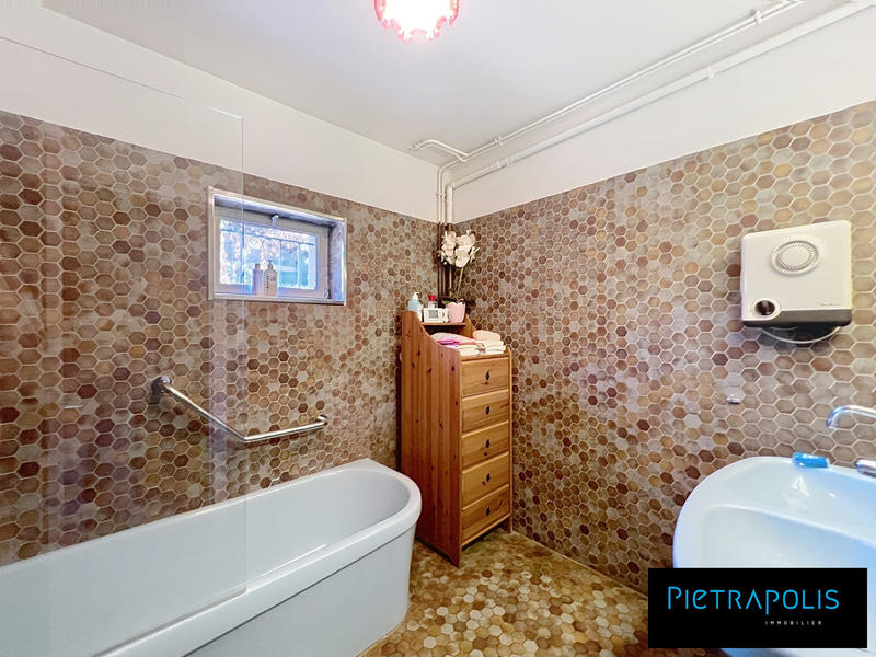 Maison ancienne - 200 m² - 8 pièces