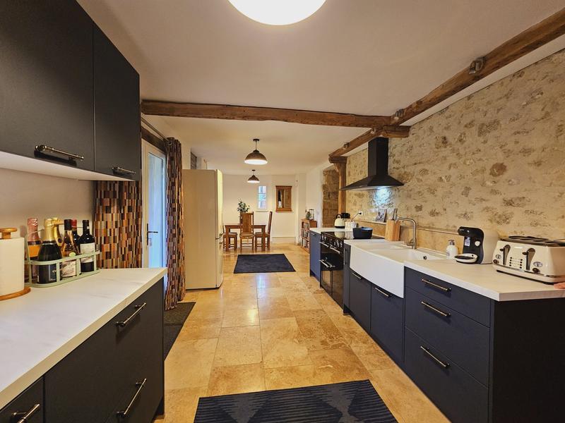 Maison traditionnelle - 287 m² - 9 pièces
