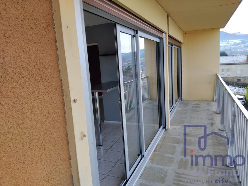 Appartement - 77 m² - 5 pièces