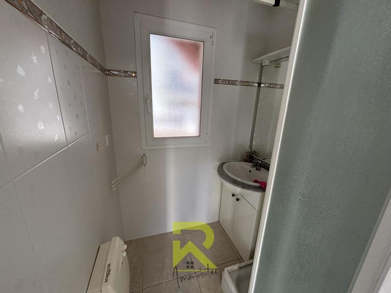 Immeuble - 127 m² - 9 pièces