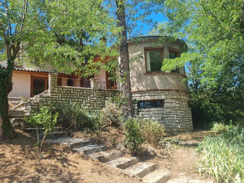 Maison - 185 m² - 7 pièces