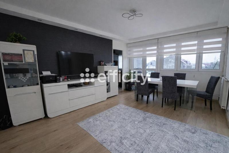 Appartement - 102 m² - 4 pièces