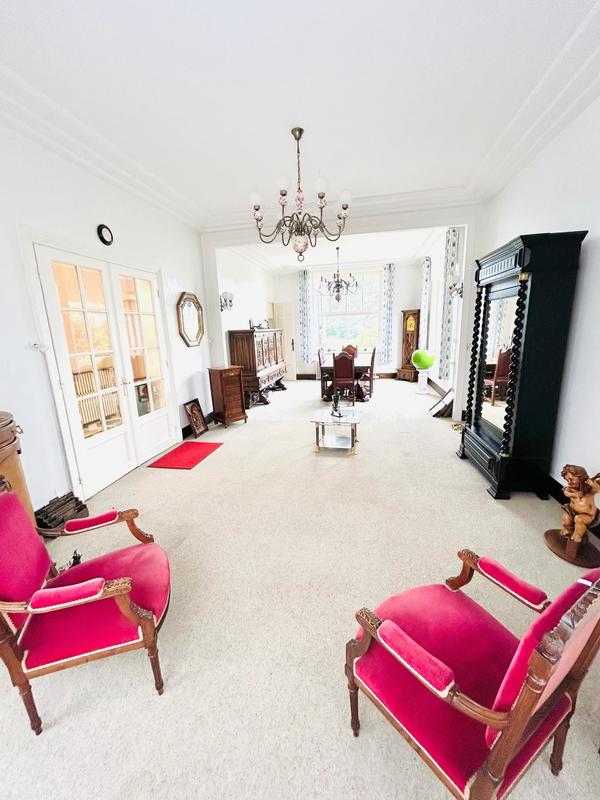 Maison de maîtres - 190 m² - 8 pièces