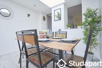 Chambre - 12 m² - 1 pièce