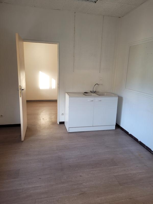 Bureau - 113 m² - 5 pièces