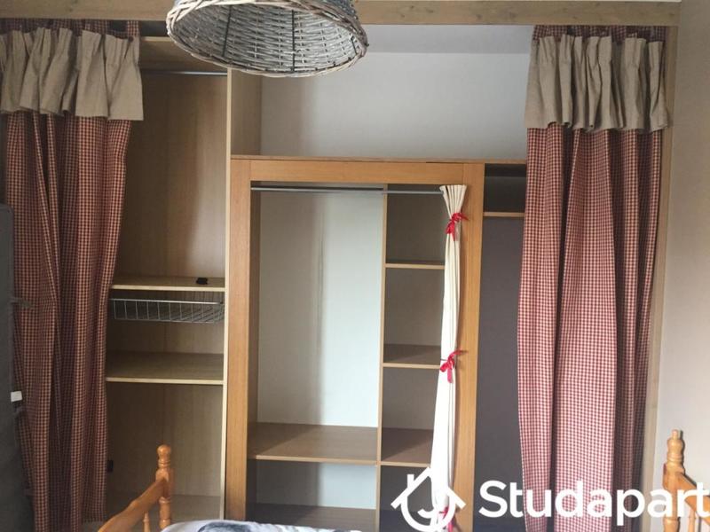 Chambre - 10 m² - 1 pièce