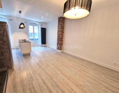 Appartement - 68 m² - 2 pièces