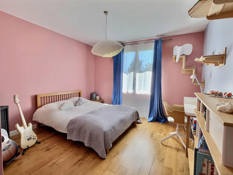 Maison - 196 m² - 6 pièces