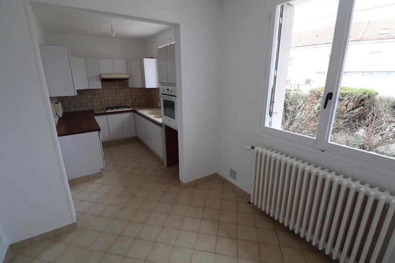 Maison - 185 m² - 8 pièces