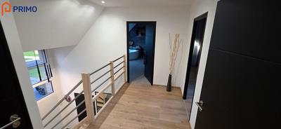 Maison - 161 m² - 5 pièces