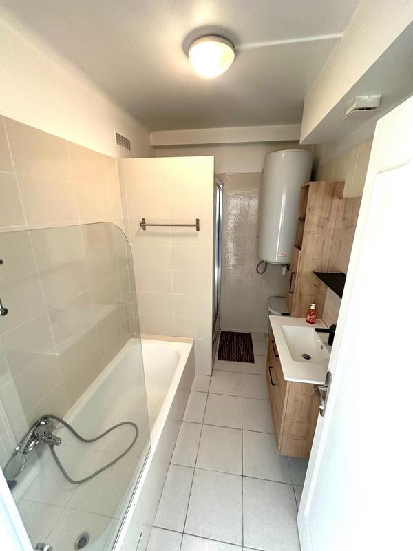 Appartement - 80 m² - 3 pièces