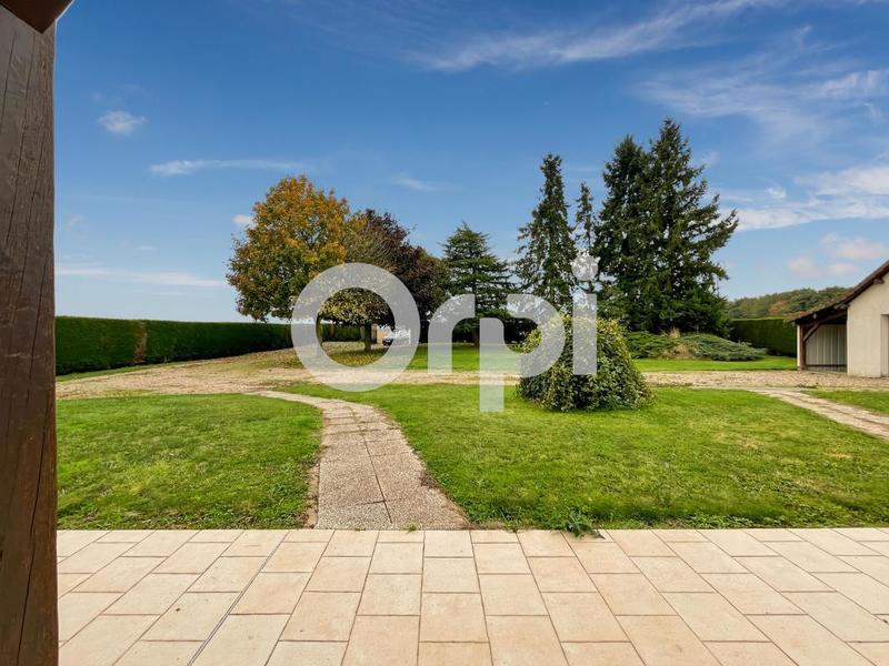 Maison - 216 m² - 6 pièces