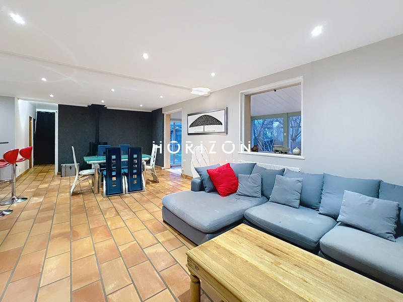 Villa - 180 m² - 8 pièces